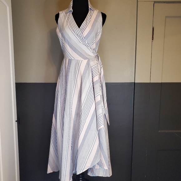 Calvin Klein Dresses & Skirts - Calvin Klein Wrap Dress